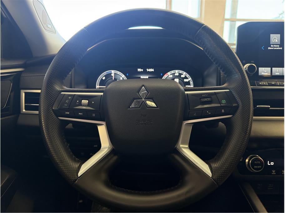 2025 Mitsubishi Outlander PHEV SE Sport Utility 4D
