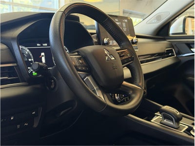 2025 Mitsubishi Outlander PHEV SE Sport Utility 4D