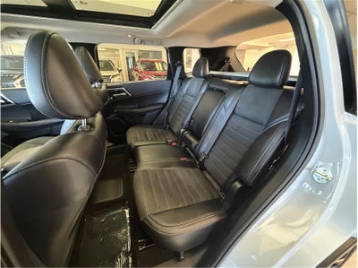 2025 Mitsubishi Outlander PHEV SE Sport Utility 4D