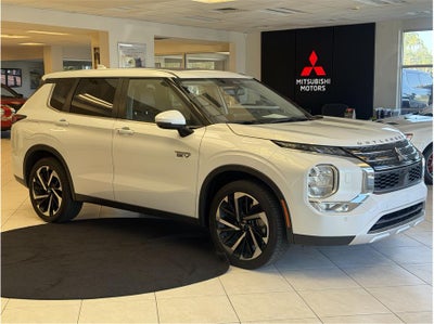 2025 Mitsubishi Outlander PHEV SE Sport Utility 4D