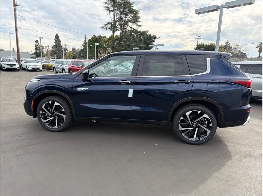 2025 Mitsubishi Outlander PHEV SE