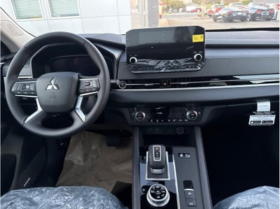 2025 Mitsubishi Outlander PHEV SE Tech Package