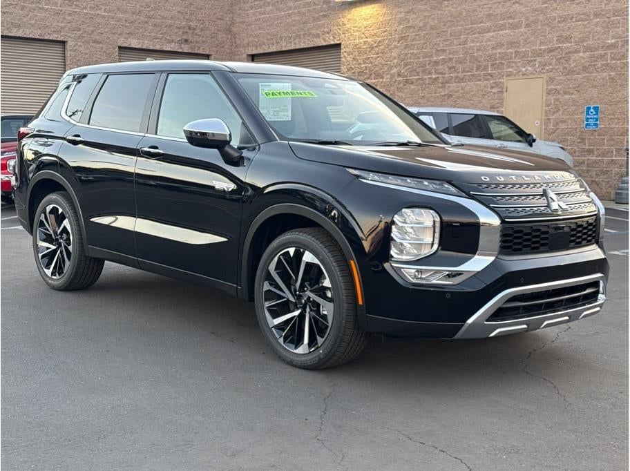 2025 Mitsubishi Outlander PHEV SE Tech Package
