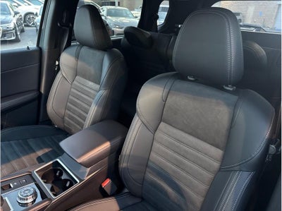 2025 Mitsubishi Outlander PHEV SE