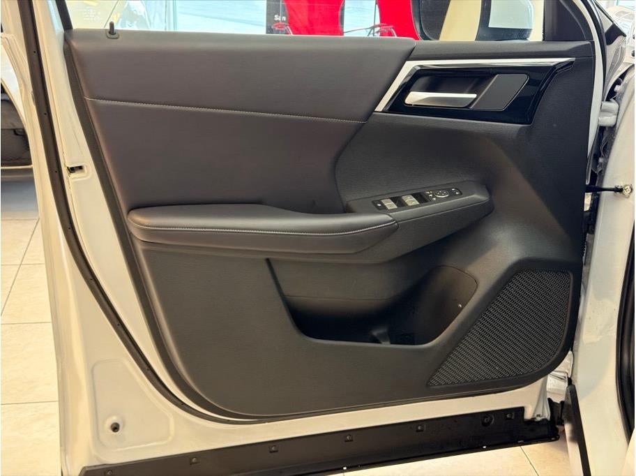 2024 Mitsubishi Outlander PHEV SE Sport Utility 4D