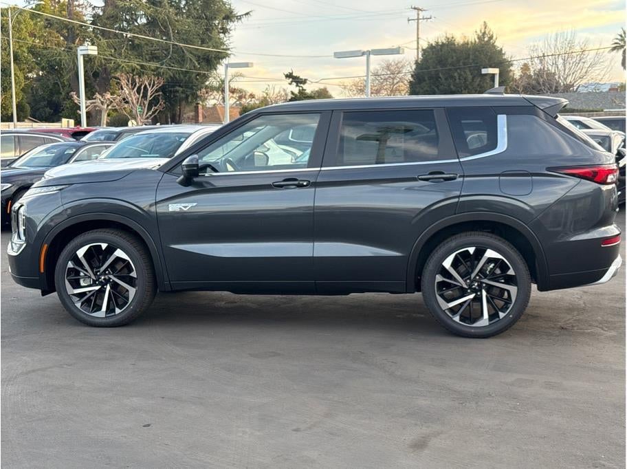 2025 Mitsubishi Outlander PHEV SE