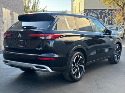 2025 Mitsubishi Outlander PHEV SE
