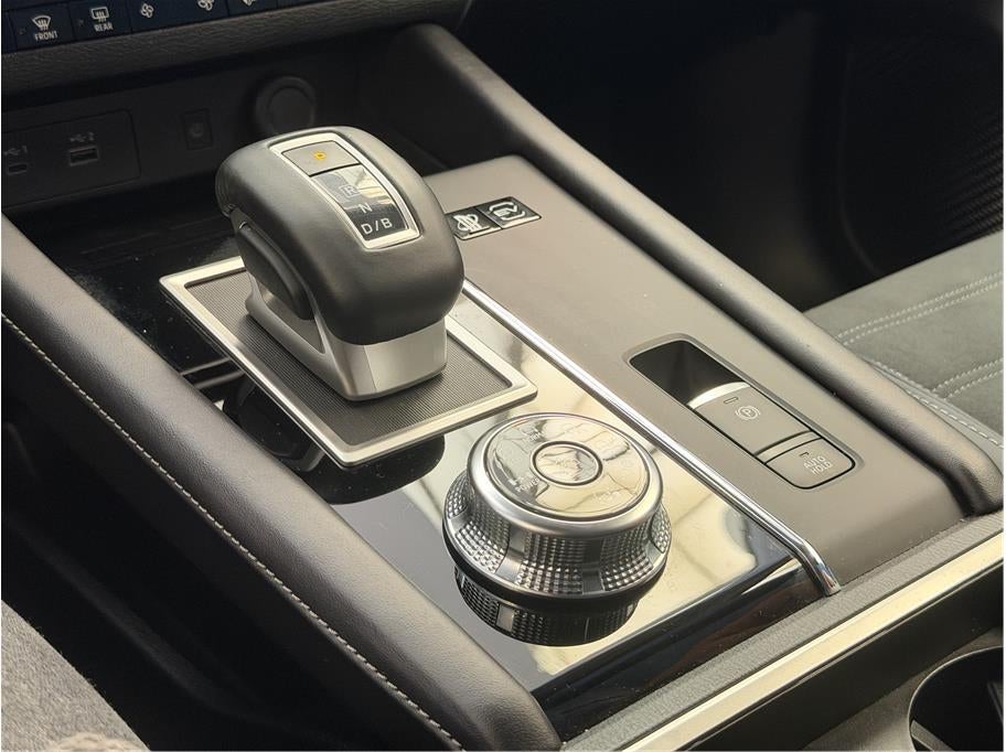 2025 Mitsubishi Outlander PHEV SE Sport Utility 4D