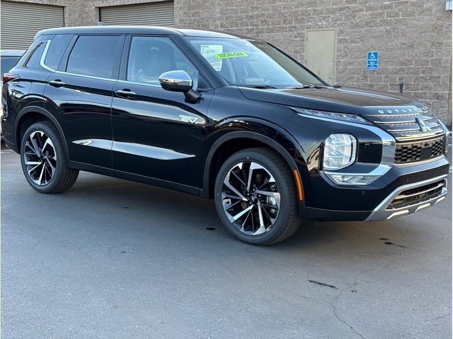 2025 Mitsubishi Outlander PHEV SE
