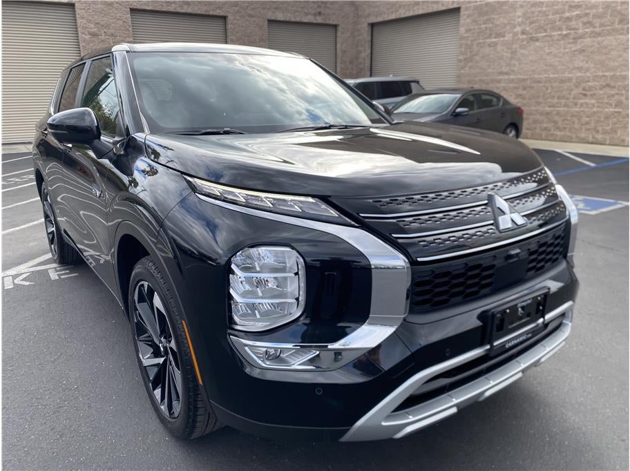 2025 Mitsubishi Outlander PHEV SE