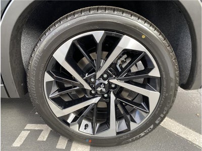 2025 Mitsubishi Outlander PHEV SE