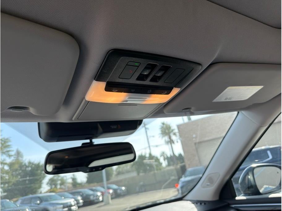 2024 Mitsubishi Outlander PHEV SEL Sport Utility 4D