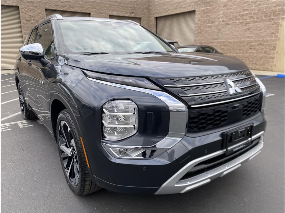 2025 Mitsubishi Outlander PHEV SEL