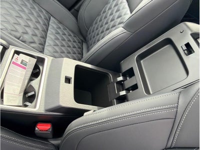 2025 Mitsubishi Outlander PHEV SEL