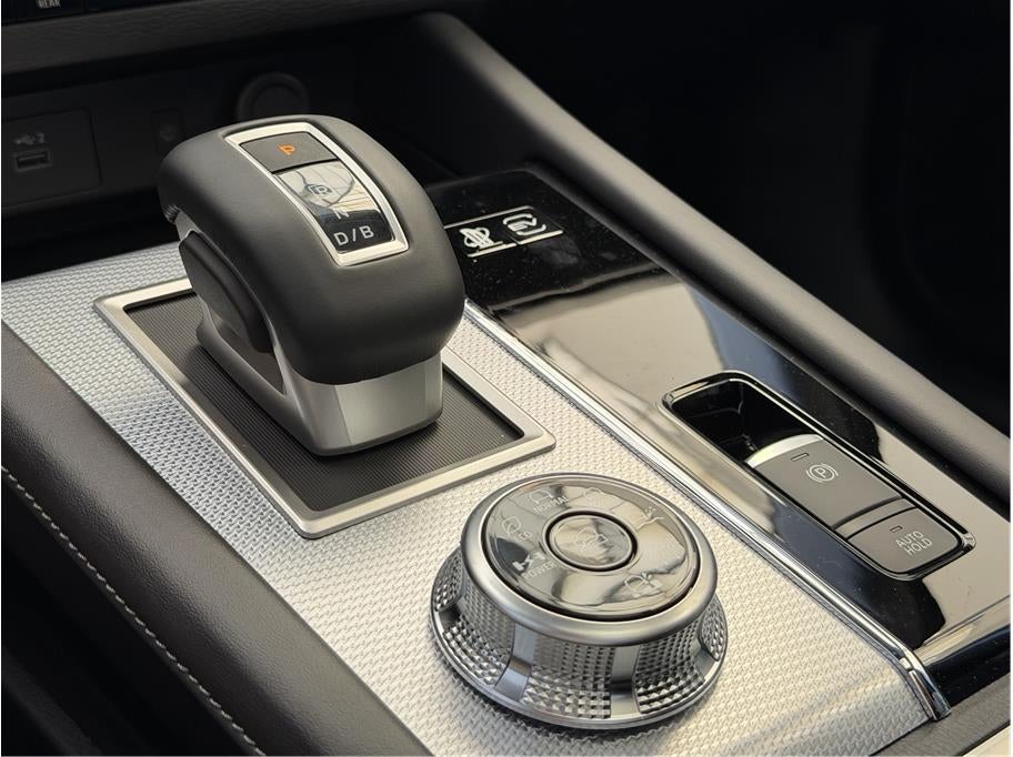 2025 Mitsubishi Outlander PHEV SEL Sport Utility 4D