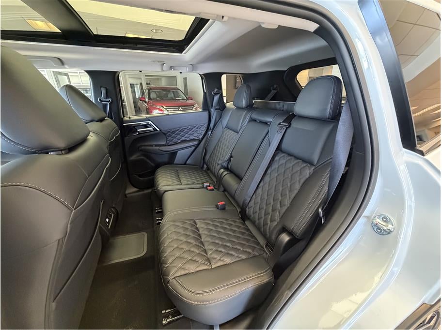 2025 Mitsubishi Outlander PHEV SEL Sport Utility 4D