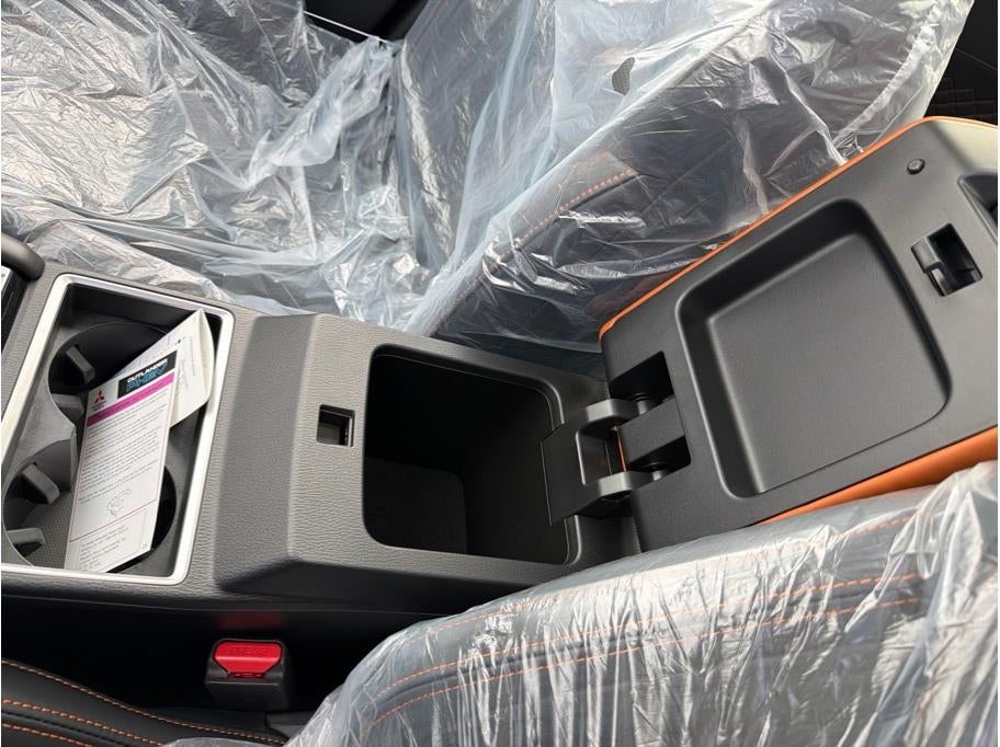 2025 Mitsubishi Outlander PHEV SEL Premium Package