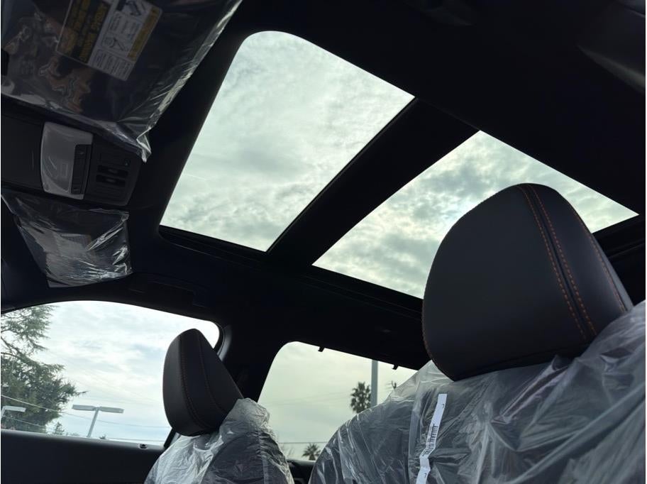 2025 Mitsubishi Outlander PHEV SEL Premium Package