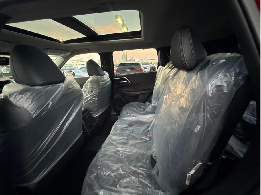 2025 Mitsubishi Outlander PHEV SEL