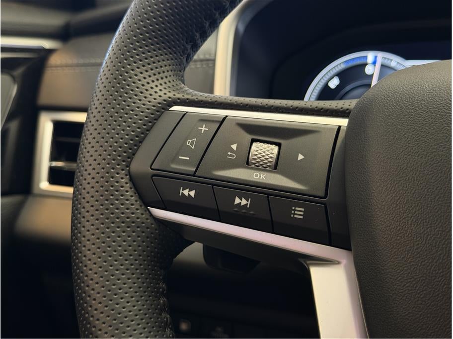 2025 Mitsubishi Outlander PHEV SEL Sport Utility 4D