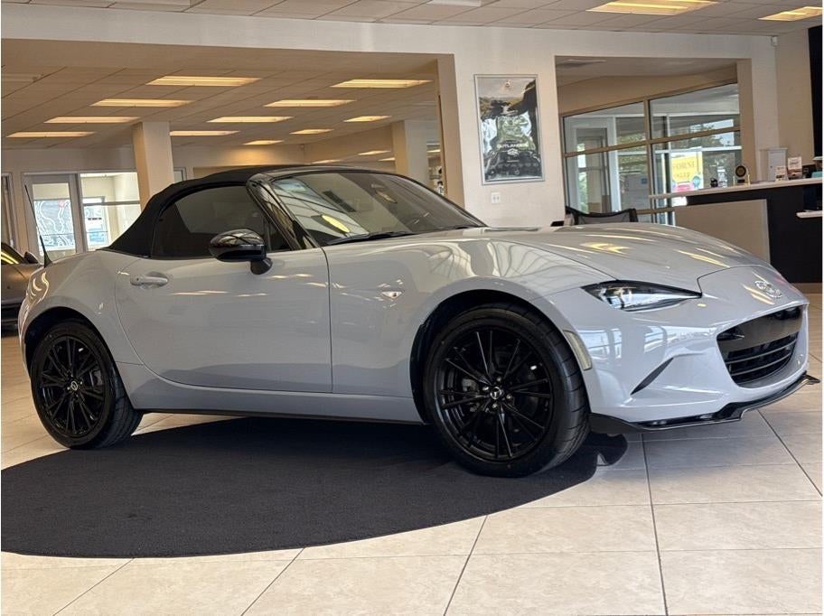 2024 Mazda Mazda MX-5 Miata Club Convertible 2D