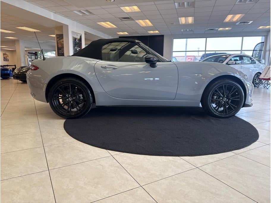 2024 Mazda Mazda MX-5 Miata Club Convertible 2D