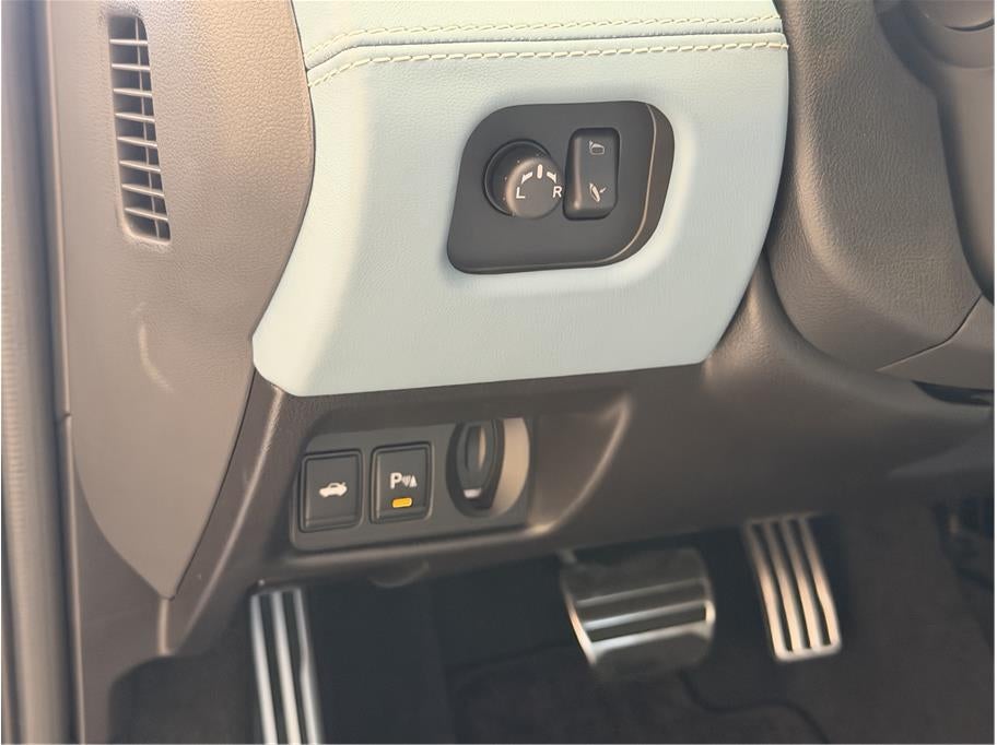 2024 Nissan GT-R Skyline Edition