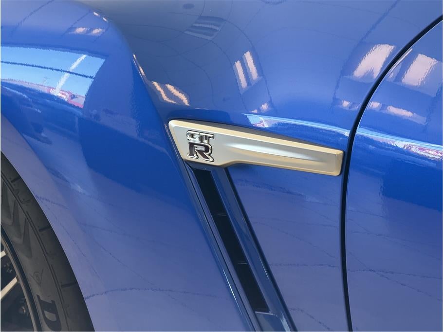 2024 Nissan GT-R Skyline Edition