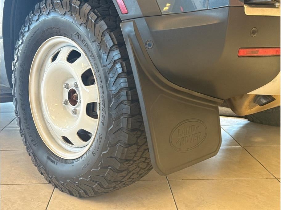 2021 Land Rover Defender 110 S Sport Utility 4D