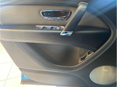 2020 Bentley Bentayga V8 Sport Utility 4D