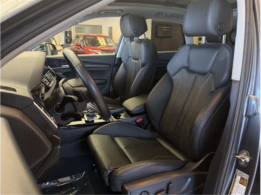 2024 Audi Q5 45 TFSI S line Premium Plus Sport Utility 4D