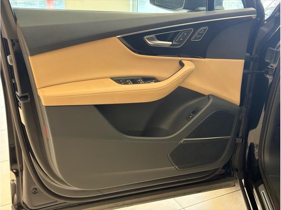 2024 Audi Q7 45 TFSI Premium Plus Sport Utility 4D