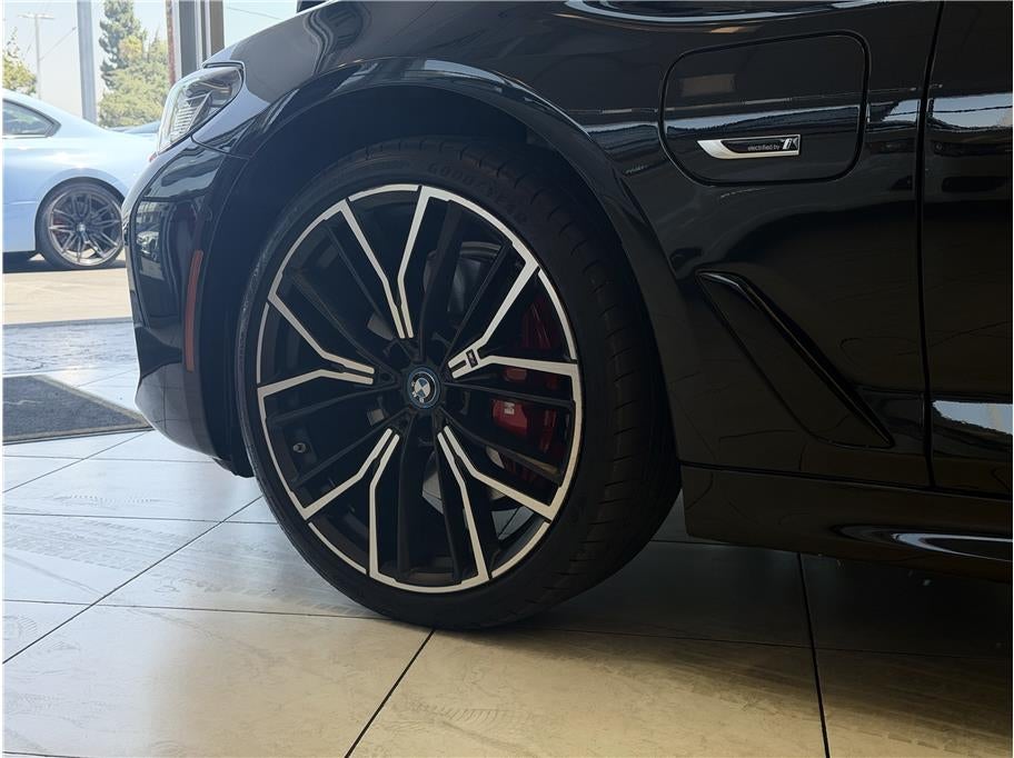 2023 BMW 5 Series 530e Sedan 4D