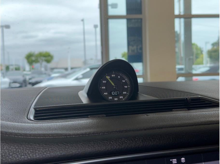 2019 Porsche Panamera 4 E-Hybrid Sedan 4D