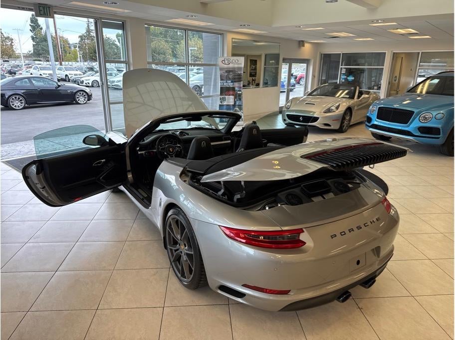 2018 Porsche 911 Carrera S Cabriolet 2D