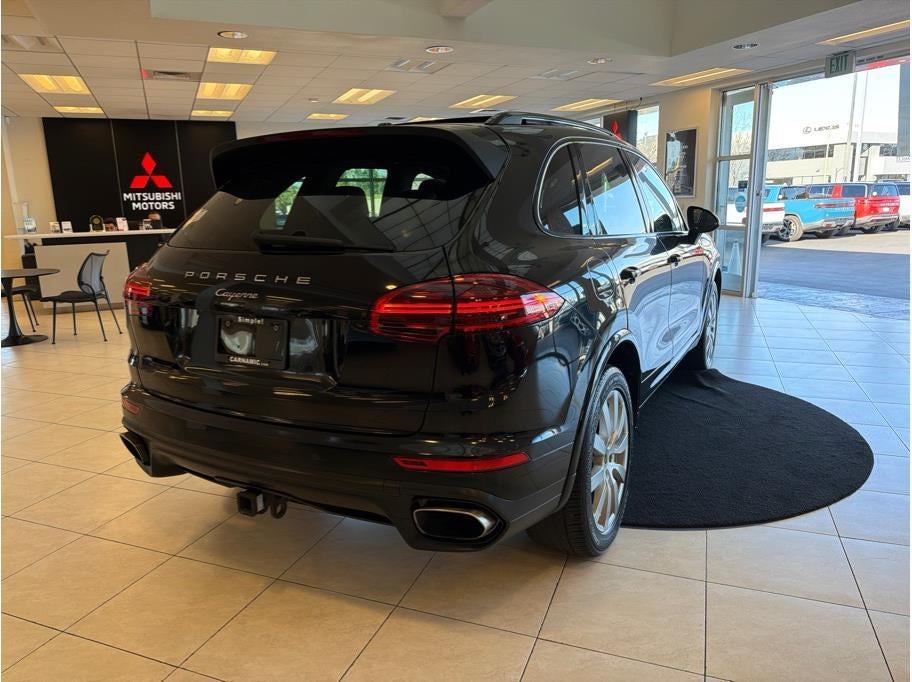 2017 Porsche Cayenne Platinum Edition Sport Utility 4D