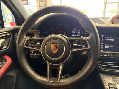 2019 Porsche Macan Sport Utility 4D