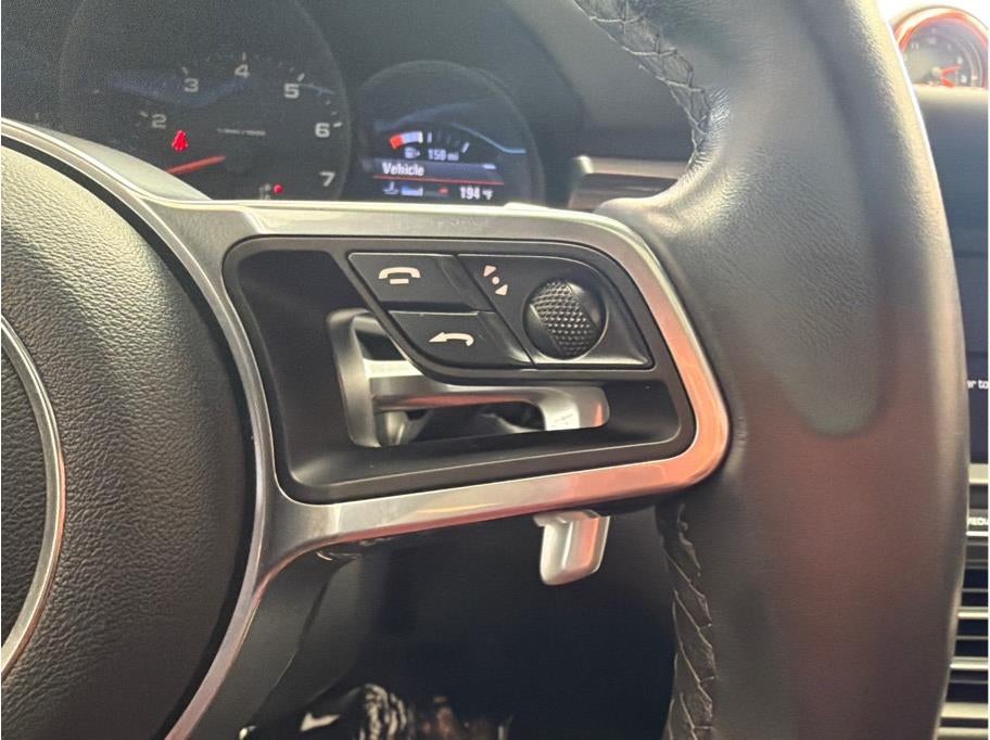 2019 Porsche Macan Sport Utility 4D