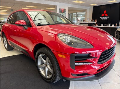 2019 Porsche Macan Sport Utility 4D