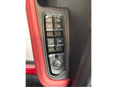 2019 Porsche Macan Sport Utility 4D