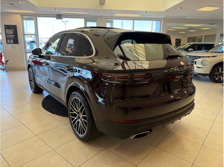 2022 Porsche Cayenne Platinum Edition Sport Utility 4D