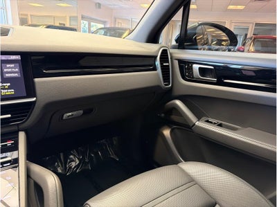 2021 Porsche Cayenne E-Hybrid Sport Utility 4D