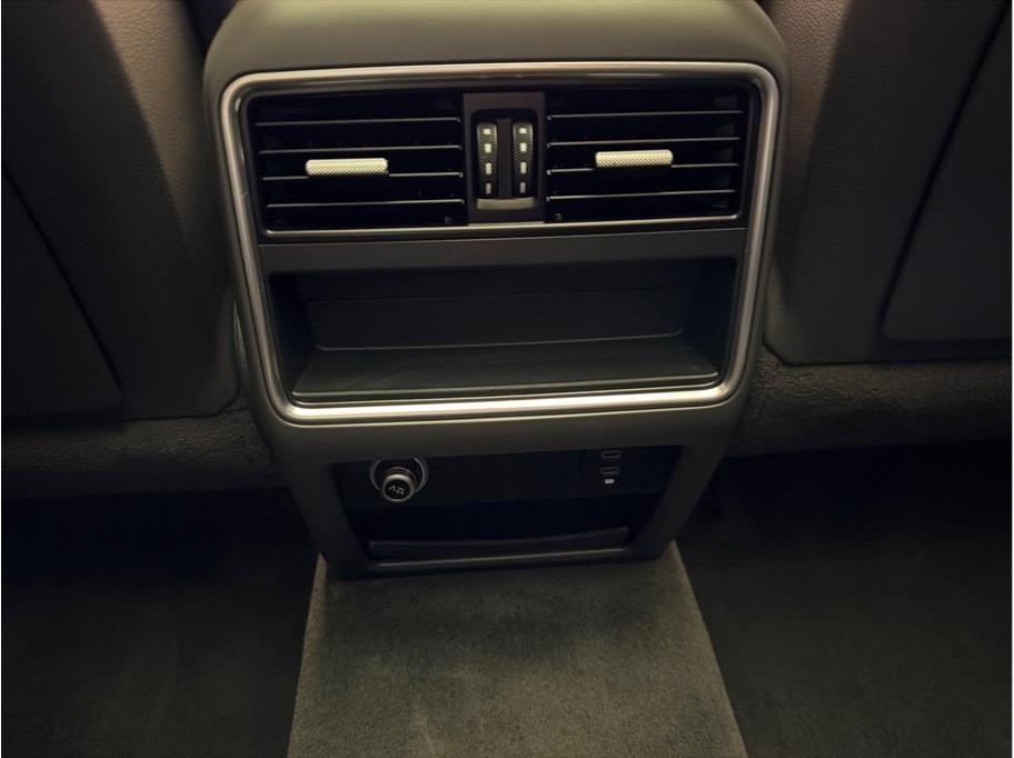 2021 Porsche Cayenne E-Hybrid Sport Utility 4D
