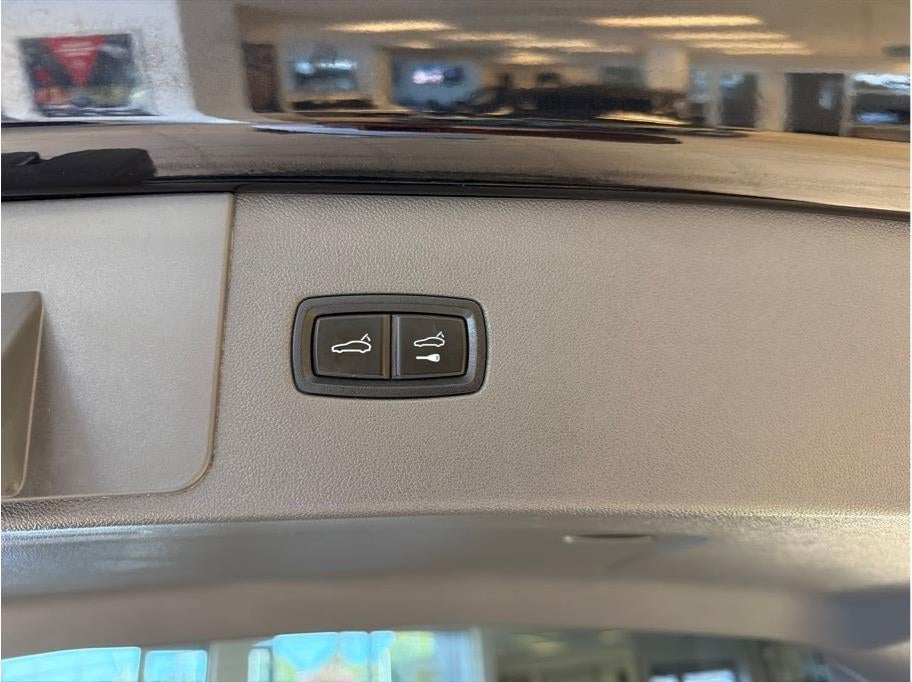 2021 Porsche Cayenne E-Hybrid Sport Utility 4D
