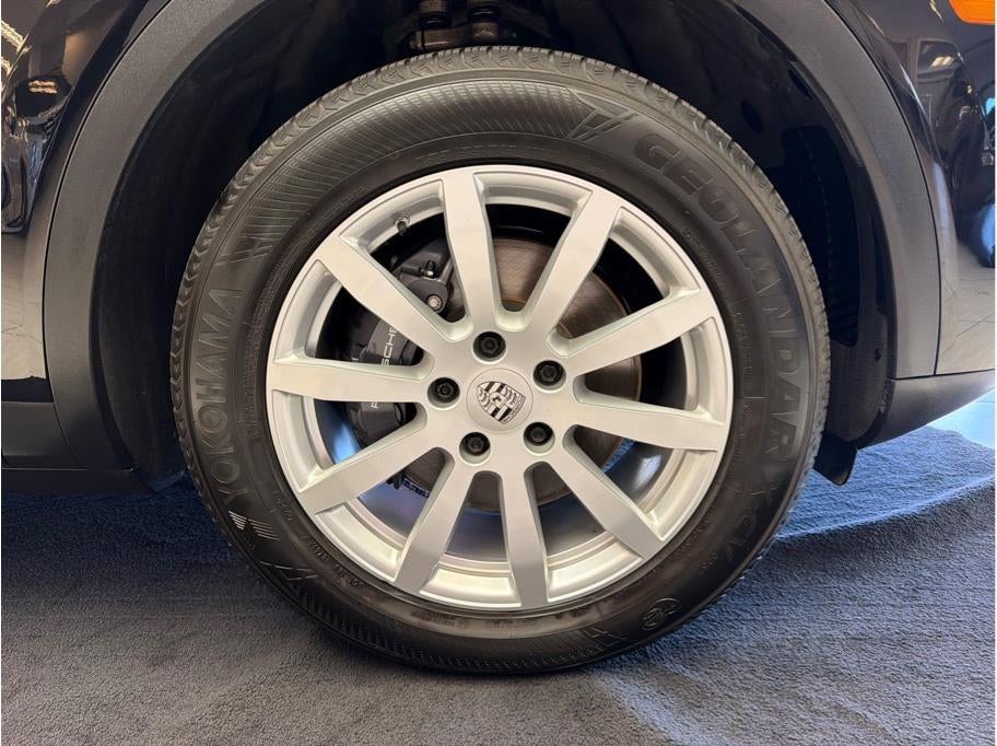 2021 Porsche Cayenne E-Hybrid Sport Utility 4D