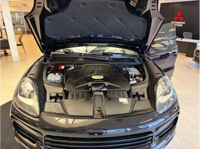2021 Porsche Cayenne E-Hybrid Sport Utility 4D