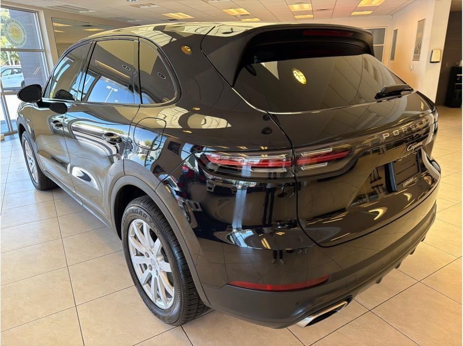 2021 Porsche Cayenne E-Hybrid Sport Utility 4D
