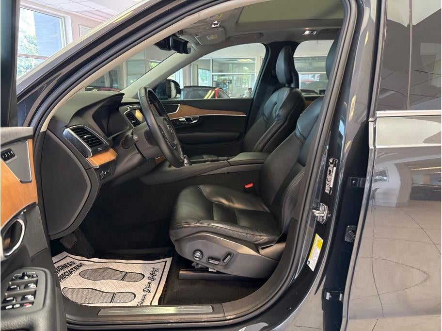 2021 Volvo XC90 T8 Inscription Expression Recharge Plug-In Hybrid Sport Util