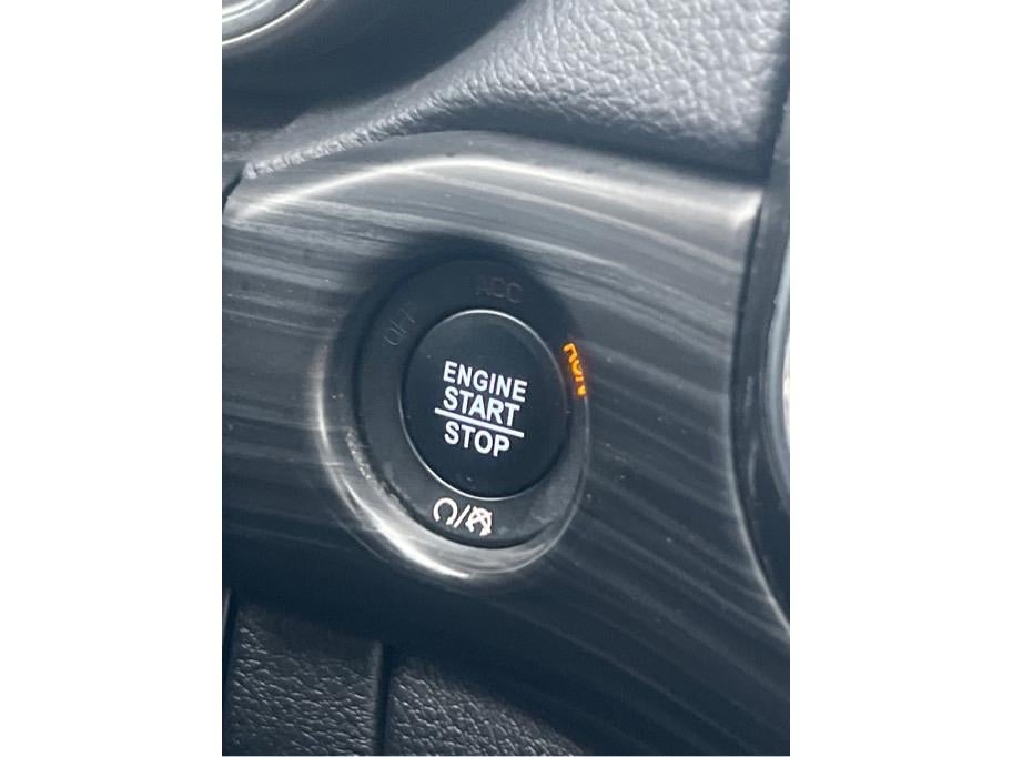 2021 Jeep Grand Cherokee Laredo X Sport Utility 4D