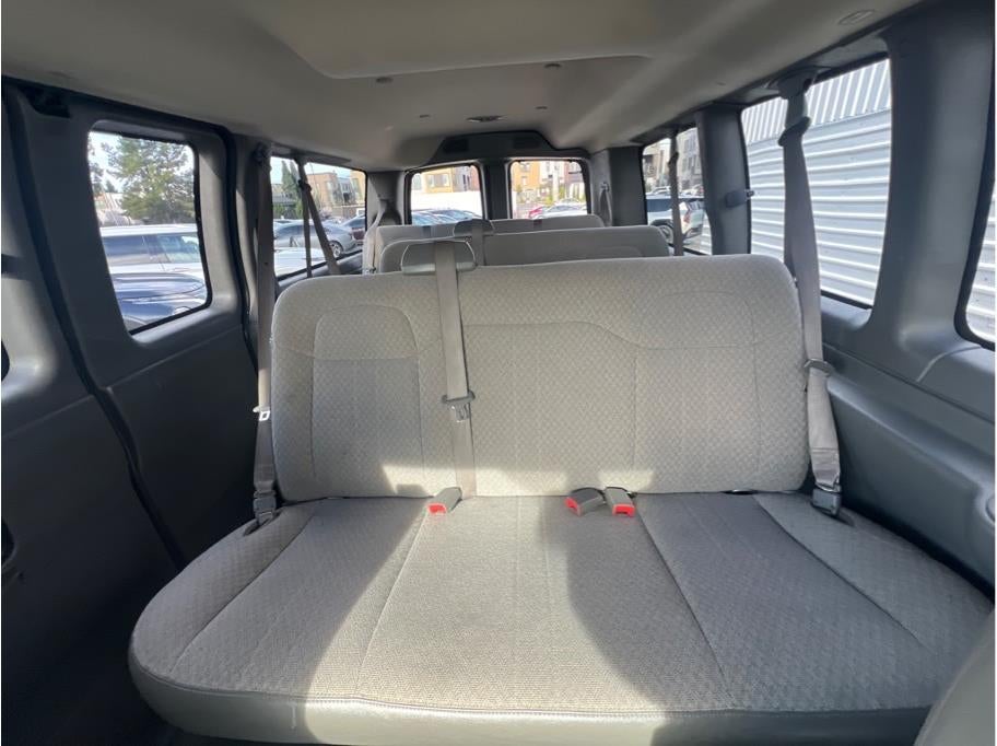 2017 Chevrolet Express 2500 Passenger LS Van 3D